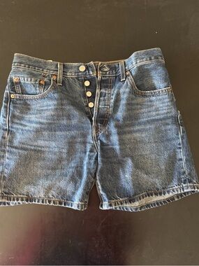 Levi's 501 Jeans in Dark Blue Denim